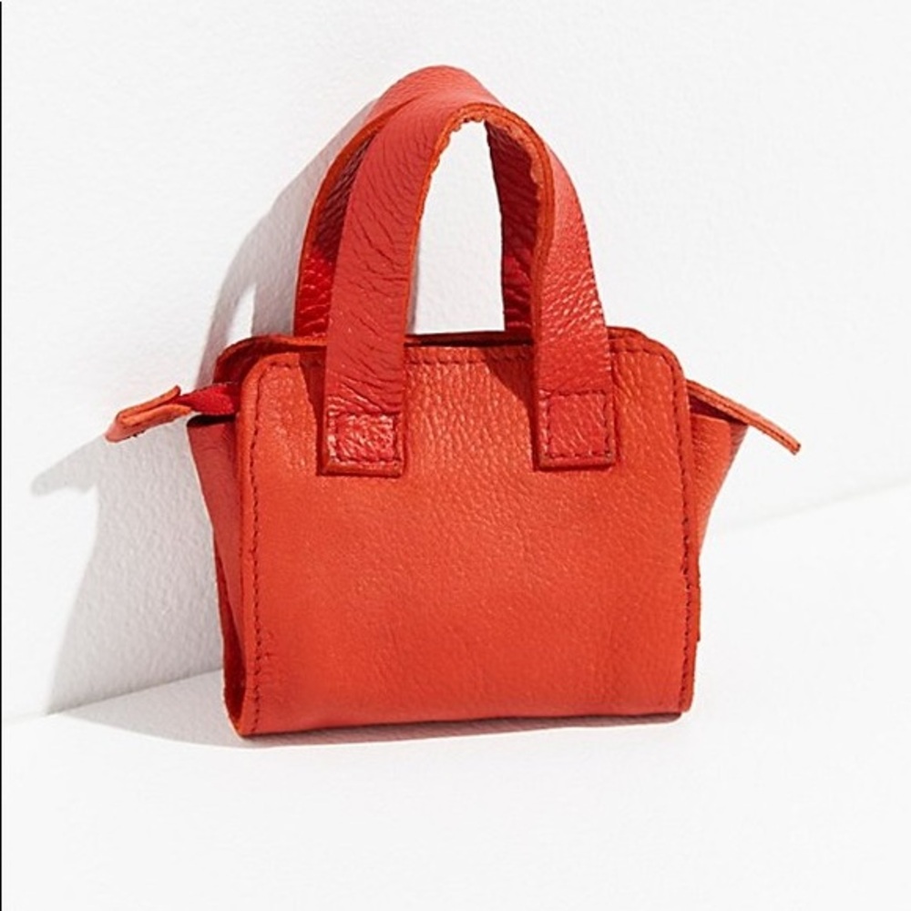 New🌟FP COLLECTION
Lil' Bag Clip In Chili Pepper